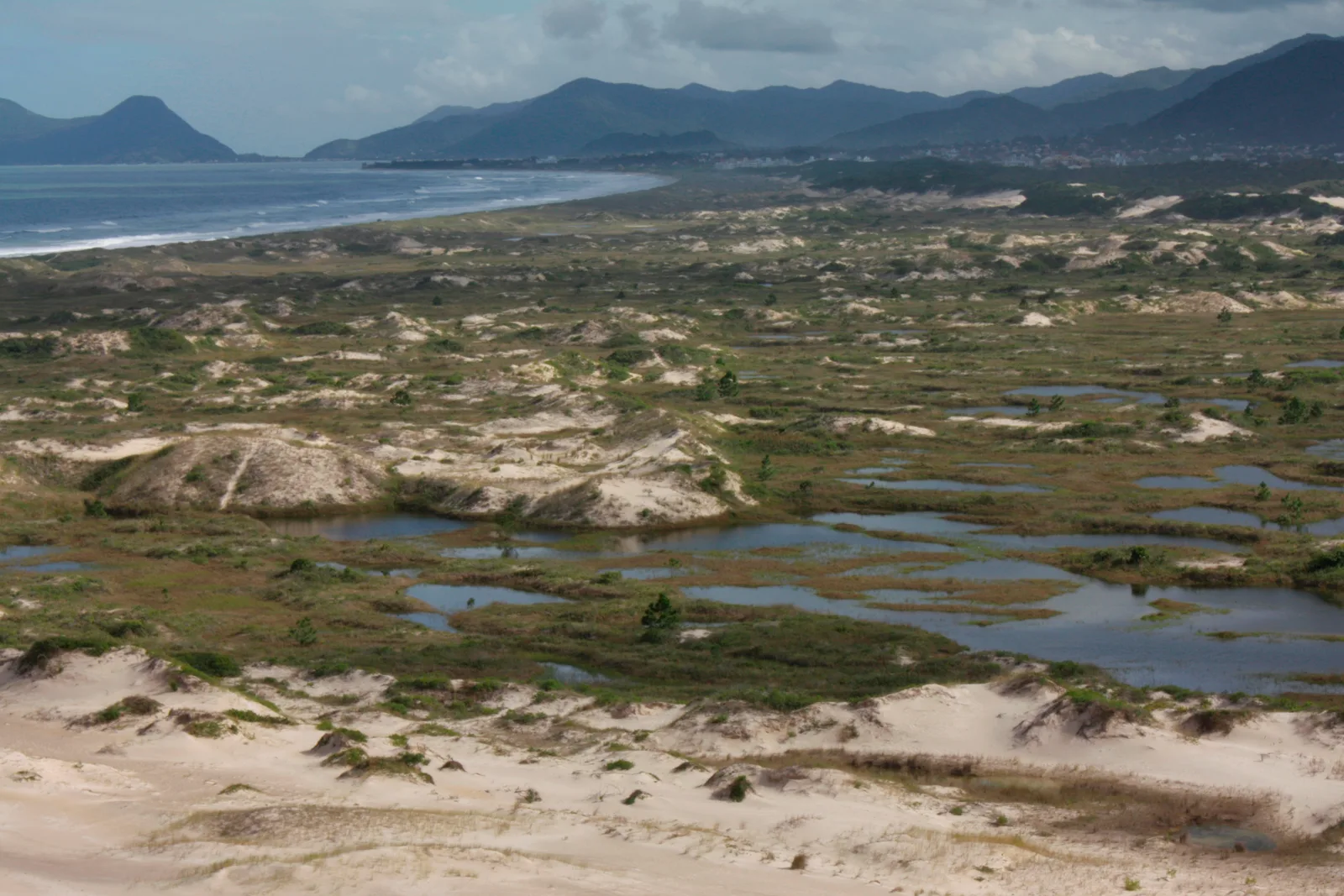 Uma paisagem também sustenta pessoas.